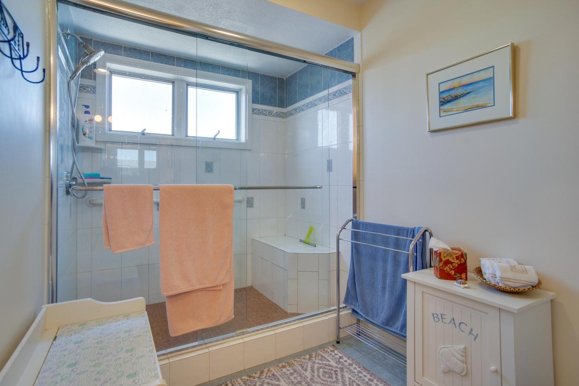 Breezy Oak Bluffs Condo - Steps To Inkwell Beach! Extérieur photo