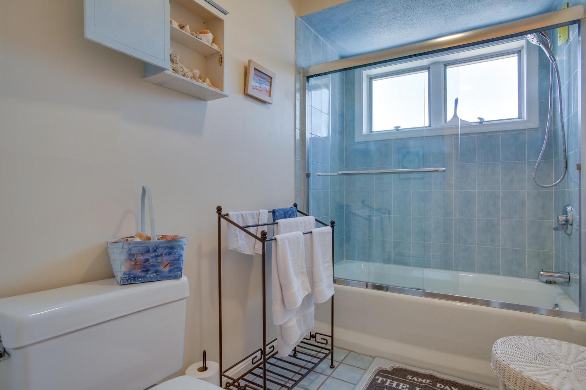 Breezy Oak Bluffs Condo - Steps To Inkwell Beach! Extérieur photo