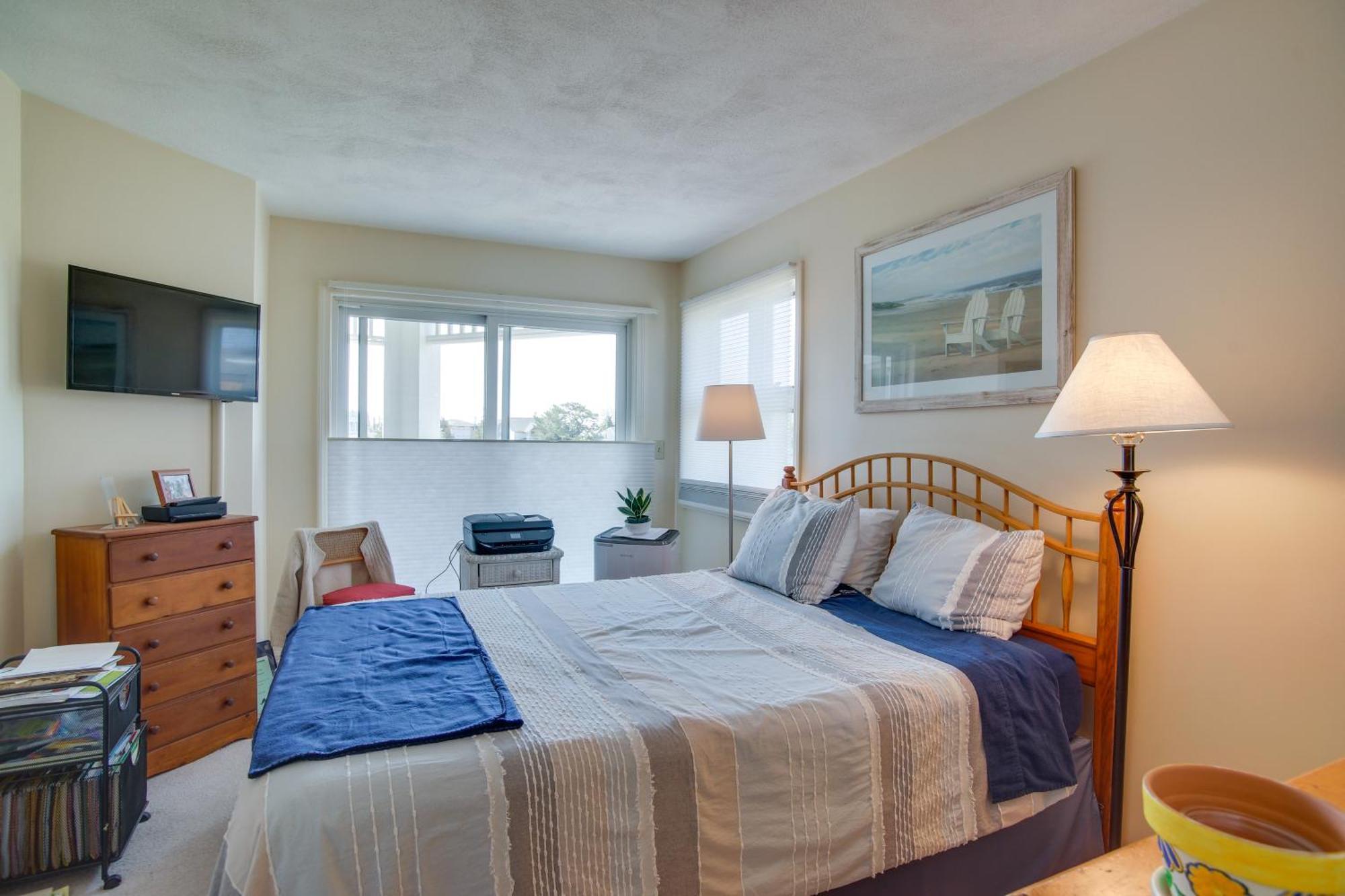 Breezy Oak Bluffs Condo - Steps To Inkwell Beach! Extérieur photo
